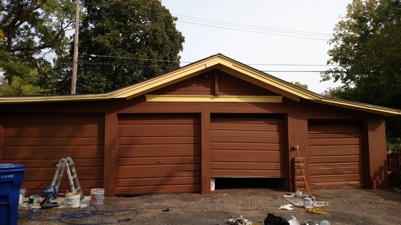 Spray equipment during exterior painting