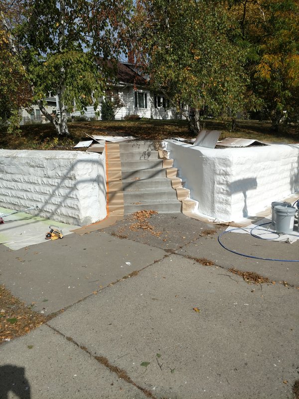 Fresh white coating with masking materials